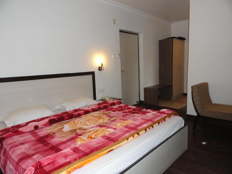 Hotel President Manali  Exterior photo